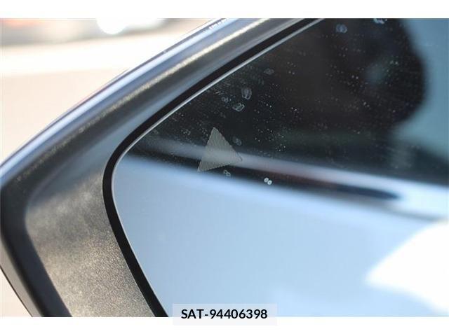 Mazda MAZDA3 2023-12 3833399-11