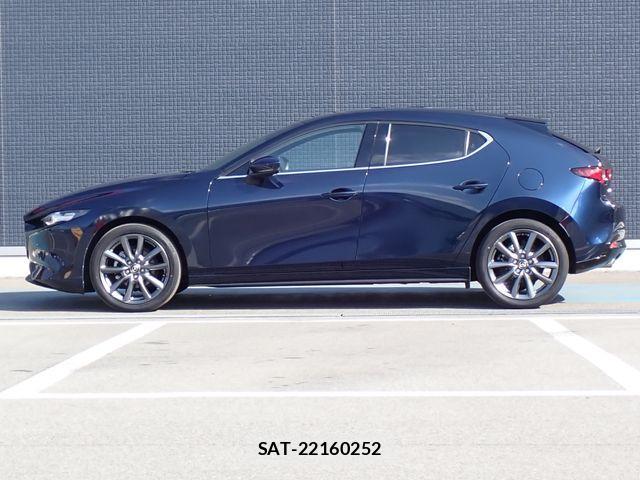 Mazda MAZDA3 2022-12 3907384-18