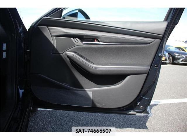 Mazda MAZDA3 2019-12 4044985-12