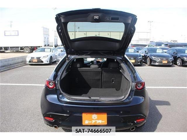 Mazda MAZDA3 2019-12 4044985-24