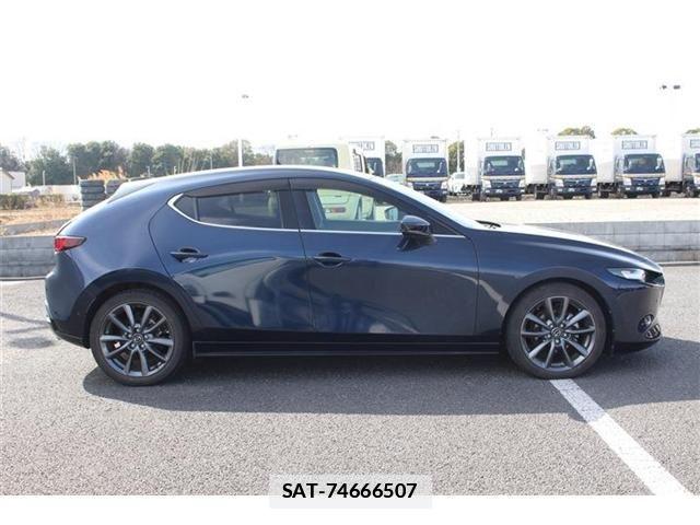 Mazda MAZDA3 2019-12 4044985-4