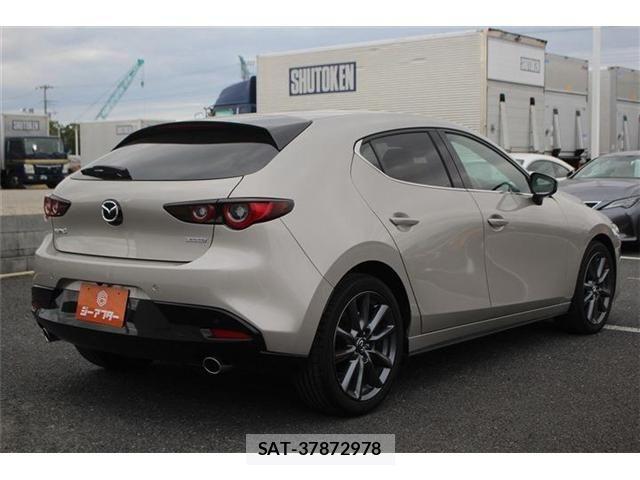 Mazda MAZDA3 2023-07 4755314-13