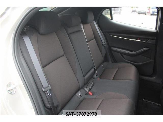 Mazda MAZDA3 2023-07 4755314-21