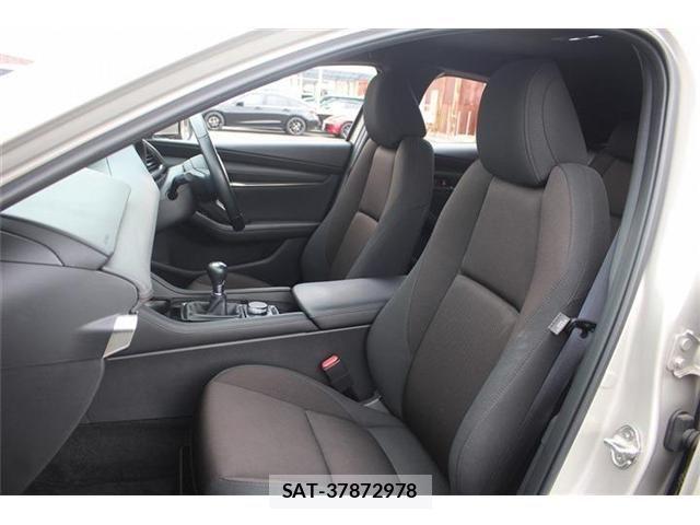 Mazda MAZDA3 2023-07 4755314-24
