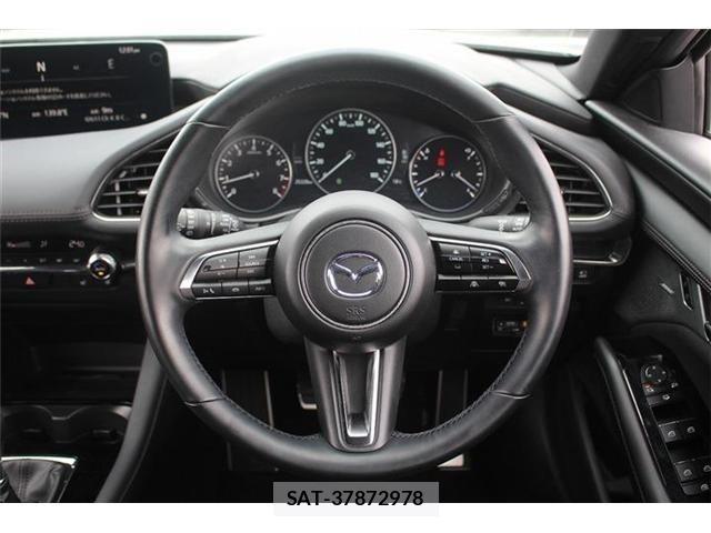 Mazda MAZDA3 2023-07 4755314-26