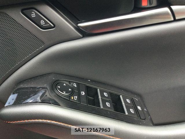 Mazda MAZDA3 2024-10 4755318-15