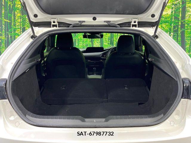 Mazda MAZDA3 2019-07 4966377-9