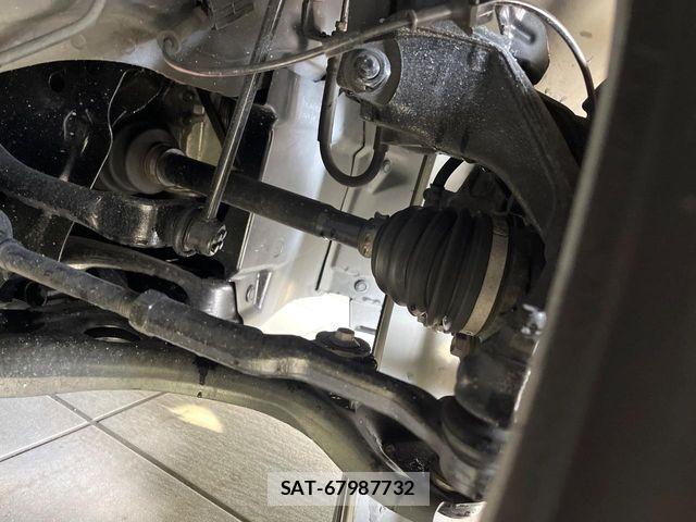 Mazda MAZDA3 2019-07 4966377-19