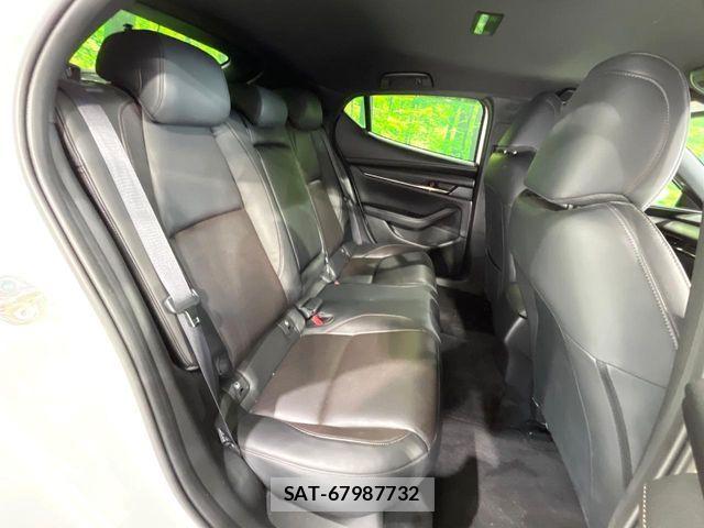 Mazda MAZDA3 2019-07 4966377-8