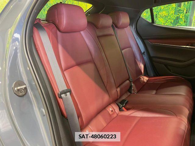 Mazda MAZDA3 2019-09 4966341-10