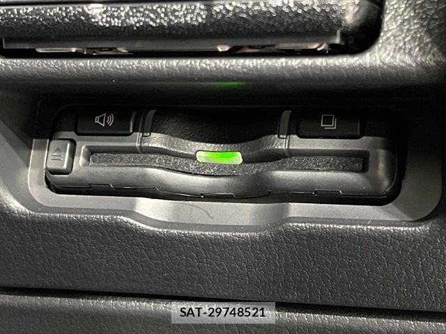 Mazda MAZDA3 2023-10 5871495-7