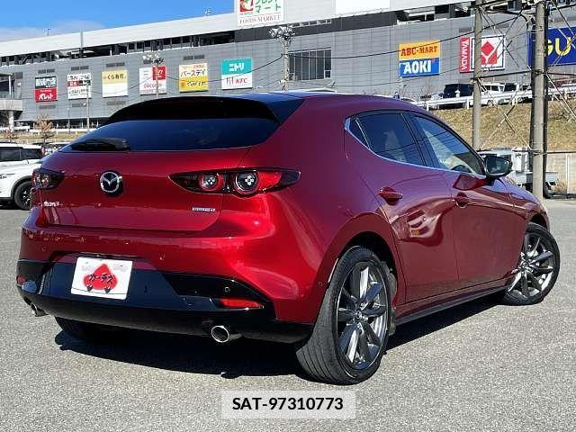 Mazda MAZDA3 2021-03 5871501-2