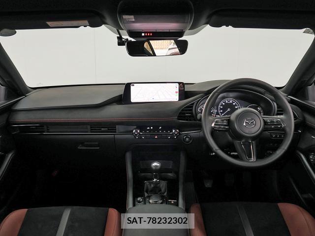 Mazda MAZDA3 2023-11 6216671-7