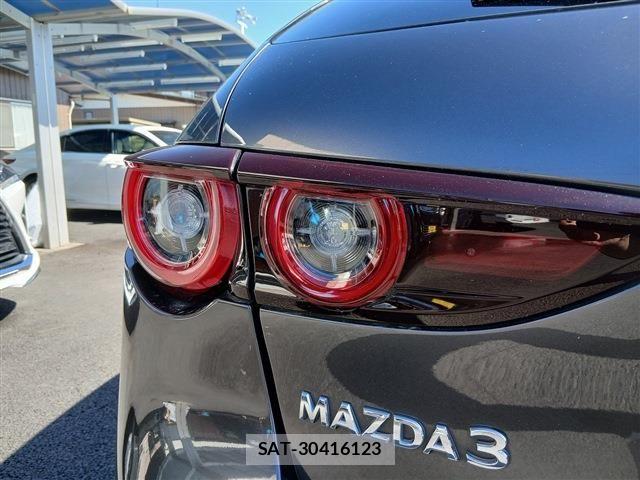 Mazda MAZDA3 2022-03 6216682-12
