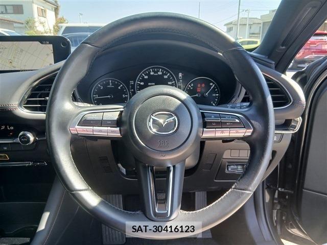 Mazda MAZDA3 2022-03 6216682-18