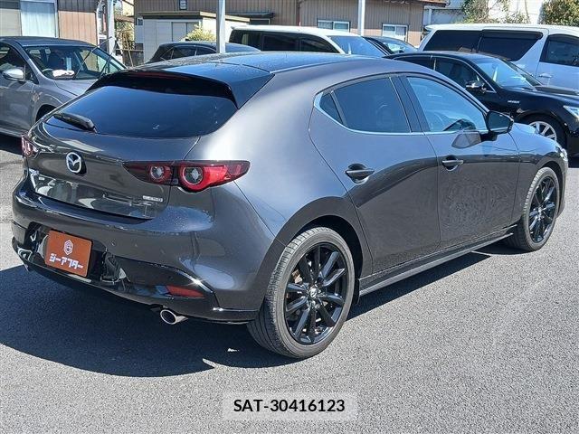 Mazda MAZDA3 2022-03 6216682-20