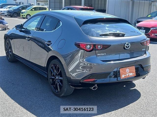 Mazda MAZDA3 2022-03 6216682-21