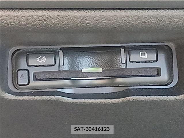Mazda MAZDA3 2022-03 6216682-4