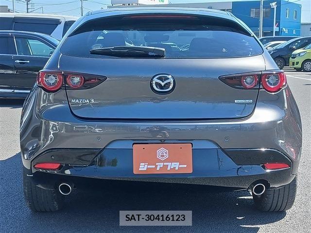 Mazda MAZDA3 2022-03 6216682-8