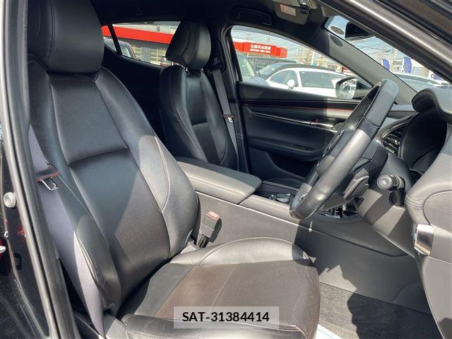 Mazda MAZDA3 2019-10 6216675-11