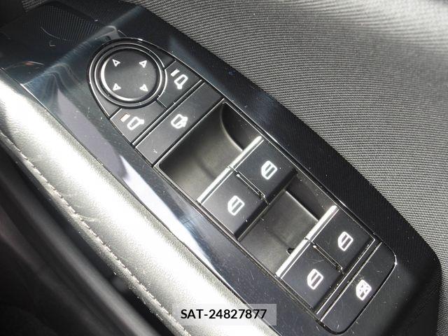Mazda MAZDA3 2023-02 6245476-12