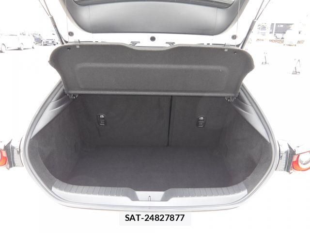 Mazda MAZDA3 2023-02 6245476-20