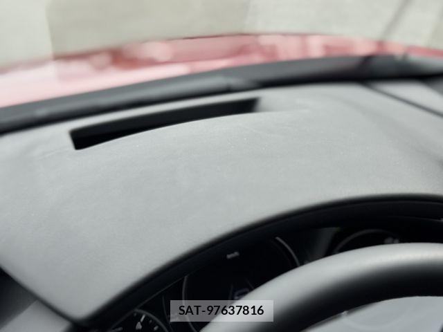 Mazda MAZDA3 2025-03 6613047-9