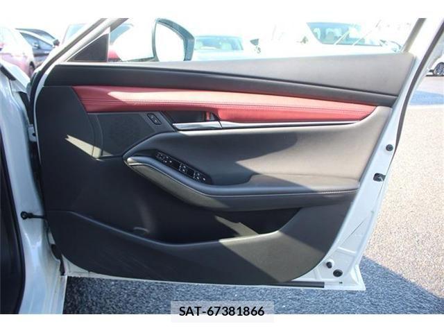 Mazda MAZDA3 2025-03 6676772-18