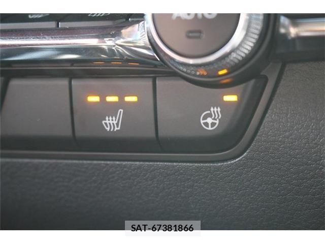 Mazda MAZDA3 2025-03 6676772-25