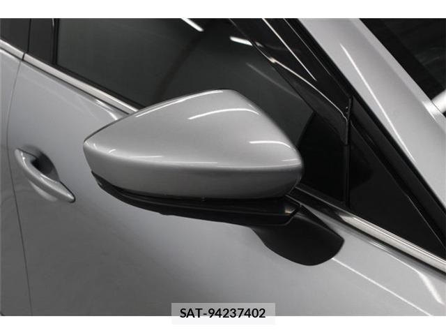 Mazda MAZDA3 2019-08 6682739-9