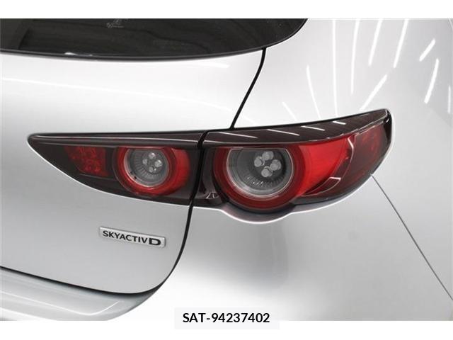 Mazda MAZDA3 2019-08 6682739-15