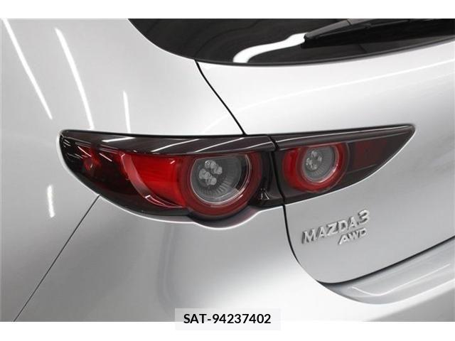 Mazda MAZDA3 2019-08 6682739-16
