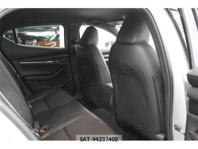 Mazda MAZDA3 2019-08 6682739-29