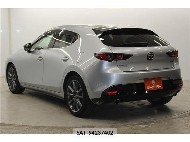 Mazda MAZDA3 2019-08 6682739-6