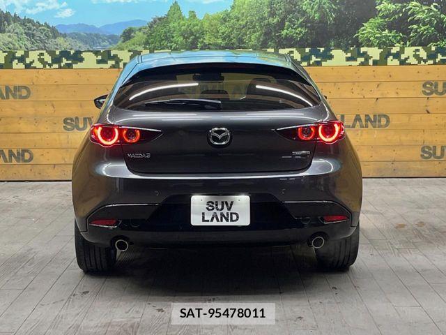 Mazda MAZDA3 2021-06 6716589-14