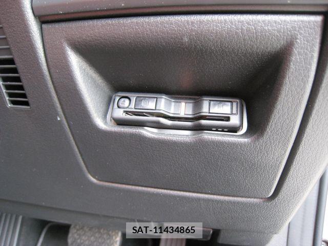 Mazda MAZDA3 2022-02 6752297-9