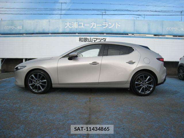 Mazda MAZDA3 2022-02 6752297-15