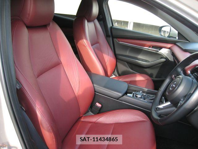Mazda MAZDA3 2022-02 6752297-17
