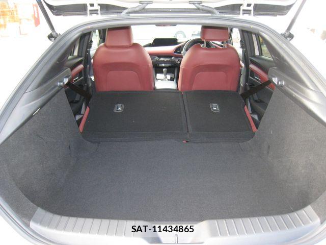 Mazda MAZDA3 2022-02 6752297-27