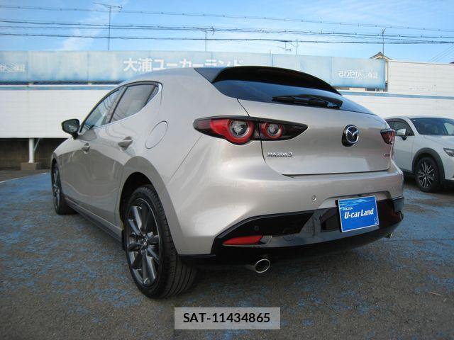 Mazda MAZDA3 2022-02 6752297-2