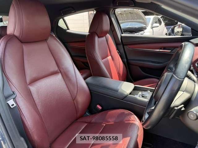 Mazda MAZDA3 2021-04 6815825-11