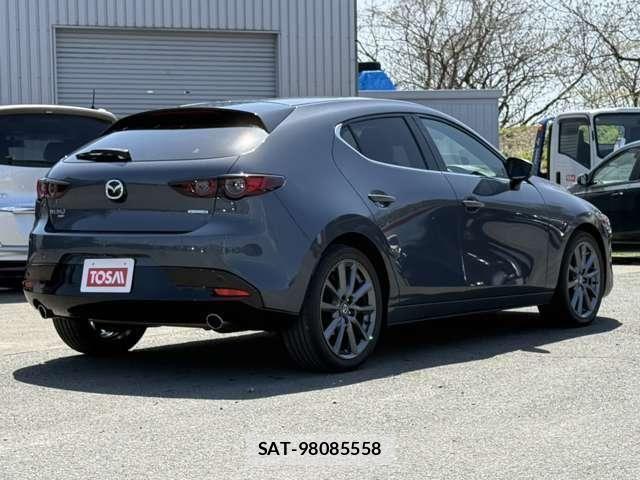 Mazda MAZDA3 2021-04 6815825-20
