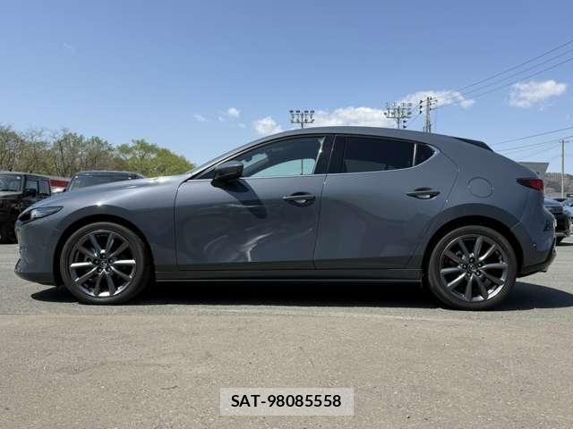 Mazda MAZDA3 2021-04 6815825-23