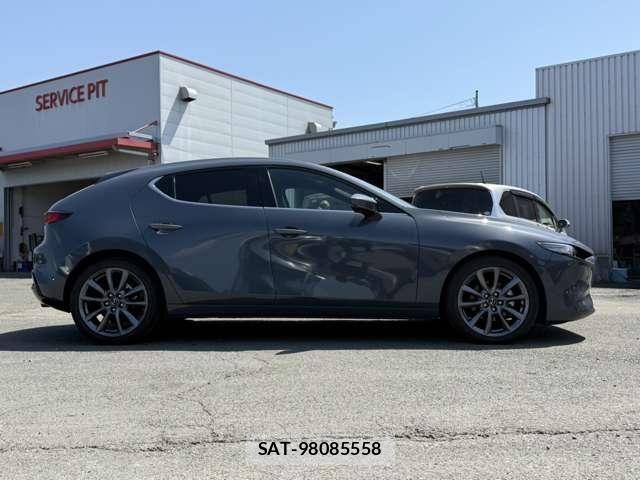 Mazda MAZDA3 2021-04 6815825-25
