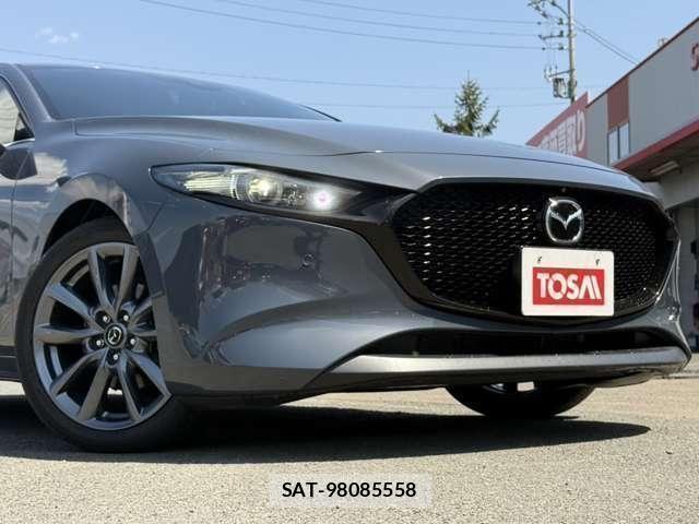 Mazda MAZDA3 2021-04 6815825-26