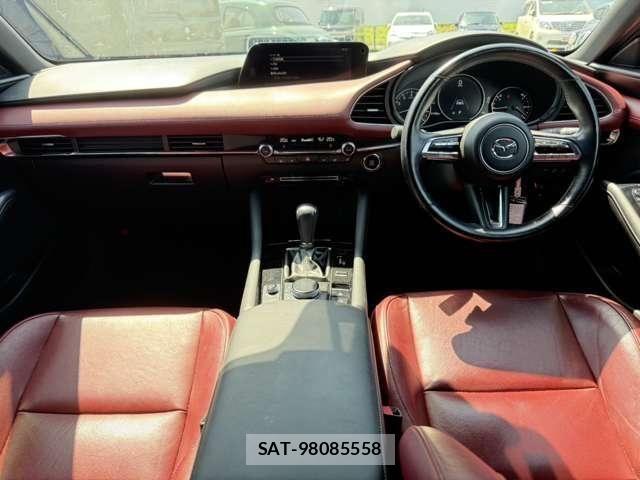 Mazda MAZDA3 2021-04 6815825-4