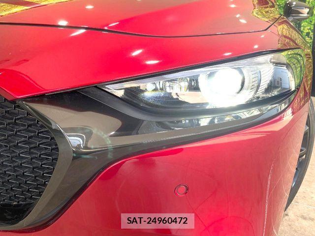Mazda MAZDA3 2022-03 6815823-11