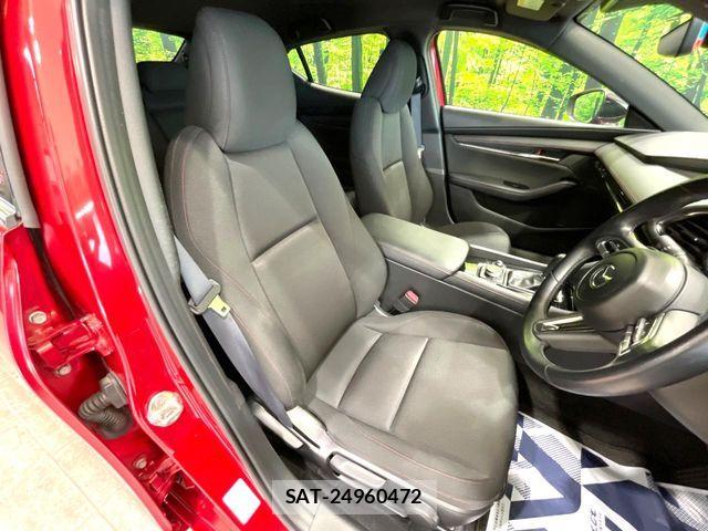 Mazda MAZDA3 2022-03 6815823-7