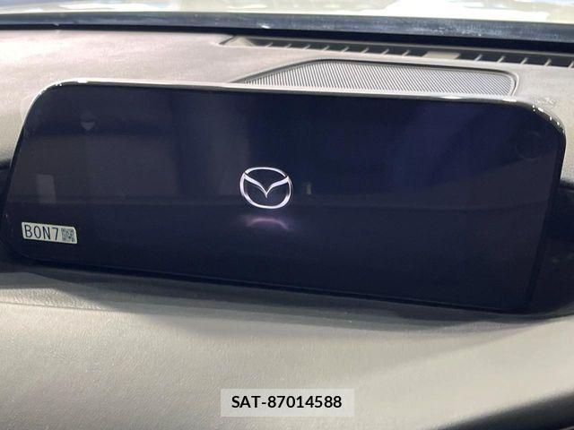 Mazda MAZDA3 2019-09 6815817-3
