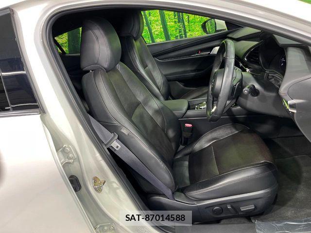 Mazda MAZDA3 2019-09 6815817-7